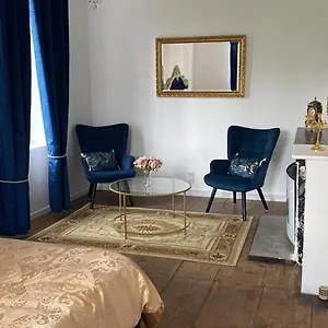 https://les-petites-bulles-de-massier.hotels-rhonealpes.com